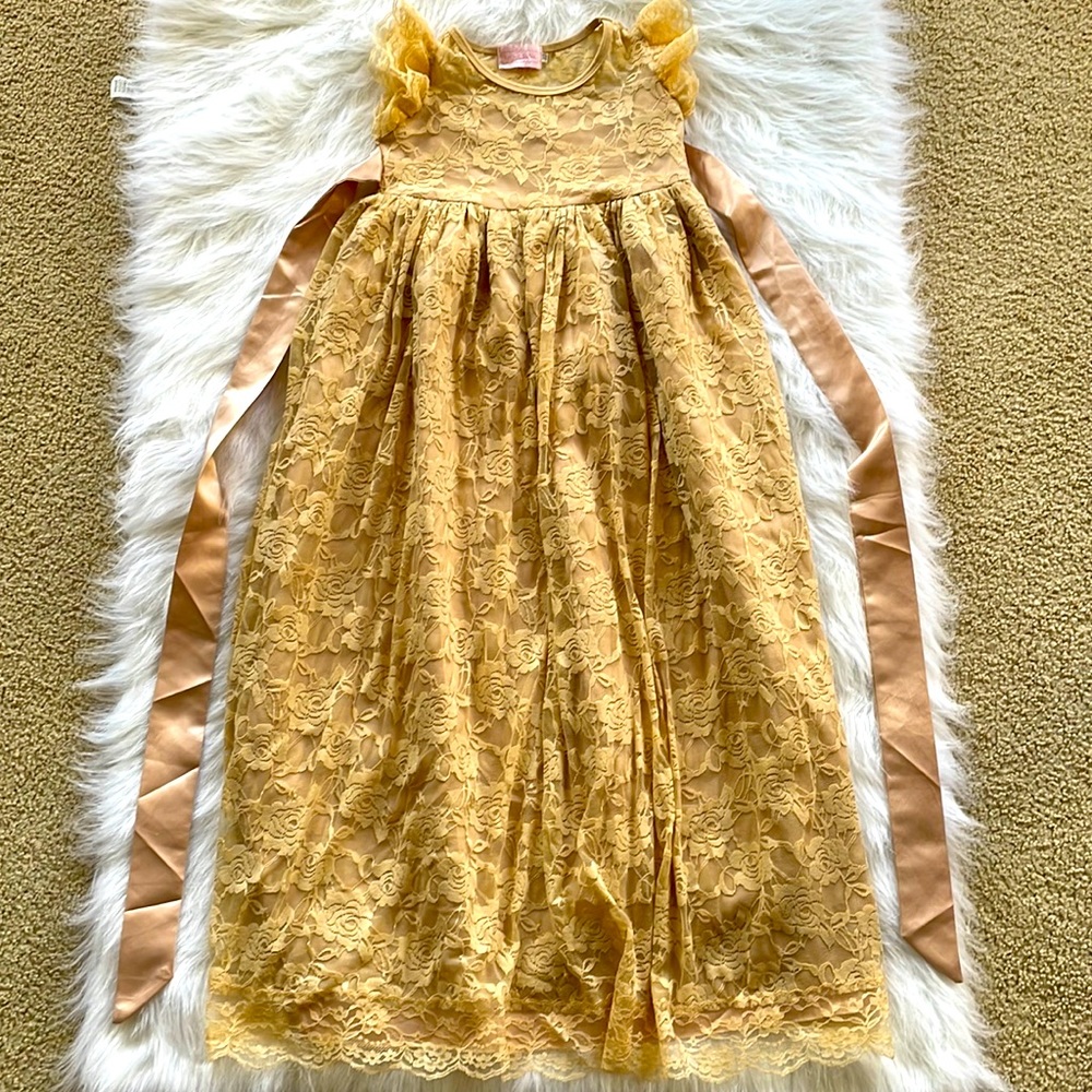Think Pink Bows size 10 beige dress flower girl family photo shoot elegant sz 10